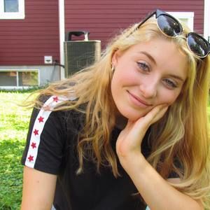 Meet your Posher, Anna